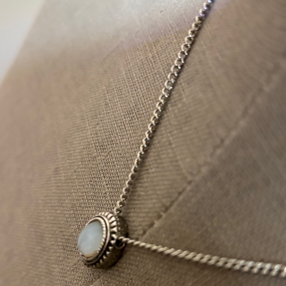 Vintage 1970’s Sarah Coventry Silver-tone Blue Moon pendant EUC - Picture 6 of 14